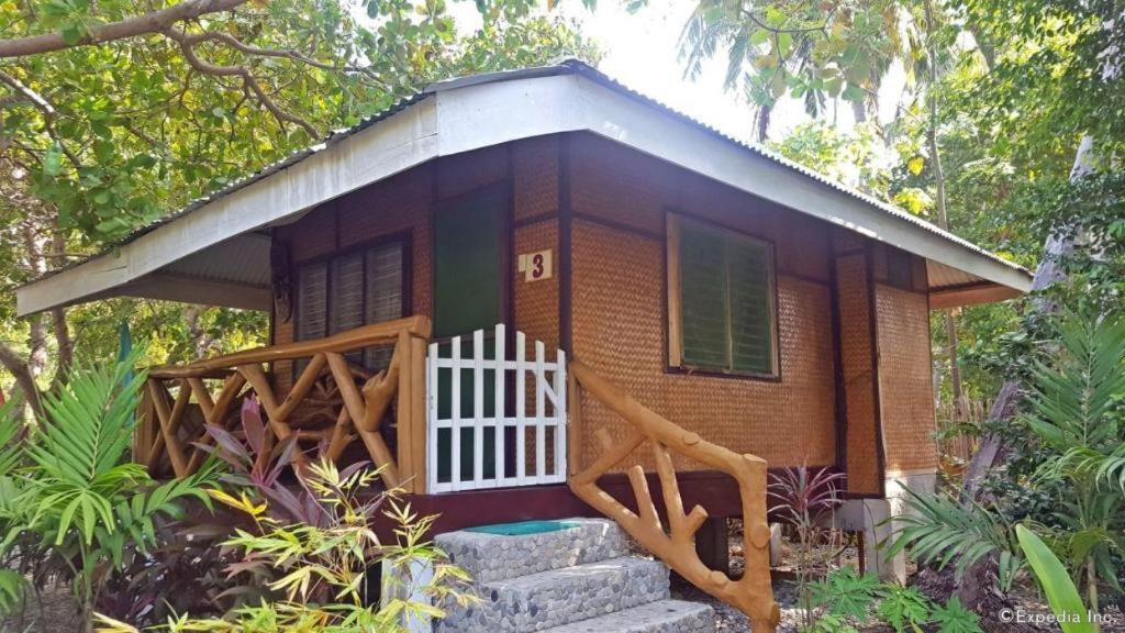 67Th Heaven Holiday Resort Lucbuan Exterior photo